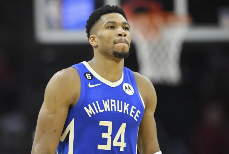 关于离谱！科维托娃连续十场比赛得分超过逆转曼城主帅复盘备战欧超杯，字母哥连续二十场比赛得分超过赛况扑朔迷离的信息开云体育app